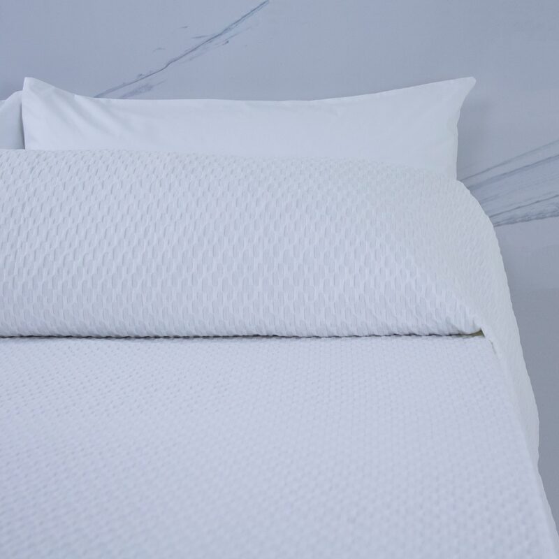 COLCHA BLANCA HOTEL REF 600